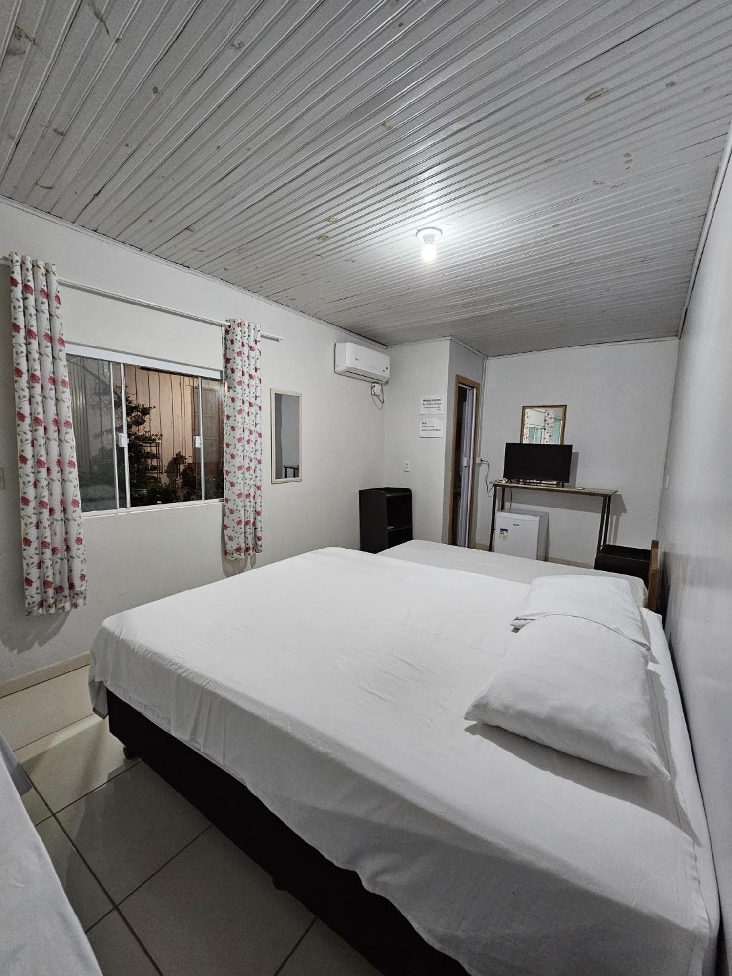 Aconchego Lar Cama E Cafe Bed and Breakfast Foz do Iguaçu Exteriör bild